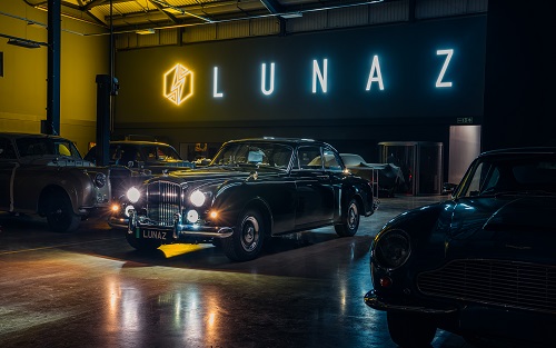 1961 Bentley S2 Continental upcyled by Lunaz Design profile