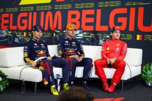 Max VERSTAPPEN (Red Bull Racing), Sergio PÉREZ (Red Bull Racing) and Charles LECLERC (Ferrari) - Photo by FIA