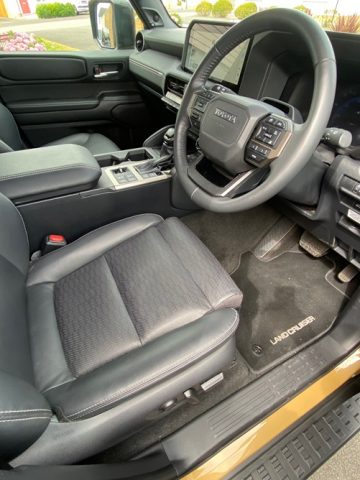 Toyota Landcruiser MY25 Invincible