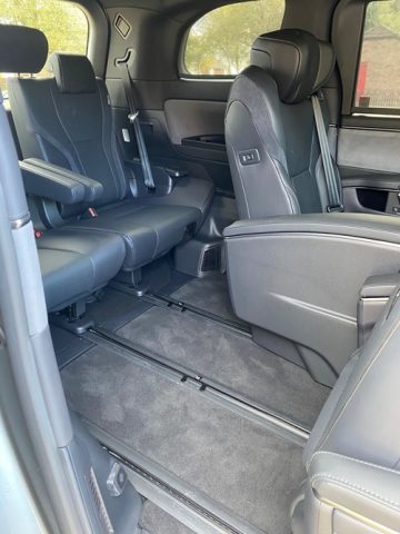 Lexus LM350h