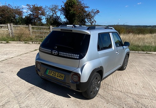 Hyundai INSTER Cross