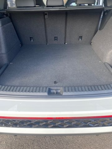 VW Tayron R-Line PHEV SUV