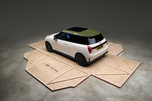 MINI Paul Smith Edition - MINI Cooper SE MINI Paul Smith Edition - MINI Cooper SE