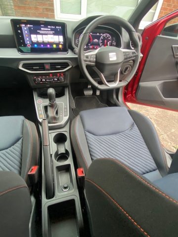 SEAT Arona FR Black Edition 115ps