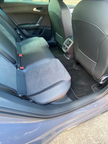 SEAT Leon FR Black Edition eHybrid Estate SEAT Leon FR Black Edition eHybrid Estate