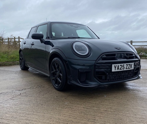 MINI Cooper 5dr Hatchback