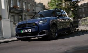 New MINI Countryman SE Midnight Edition
