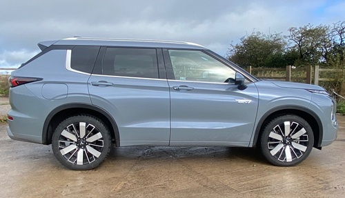 Mitsubishi Outlander PHEV Diamond Mitsubishi Outlander PHEV Diamond